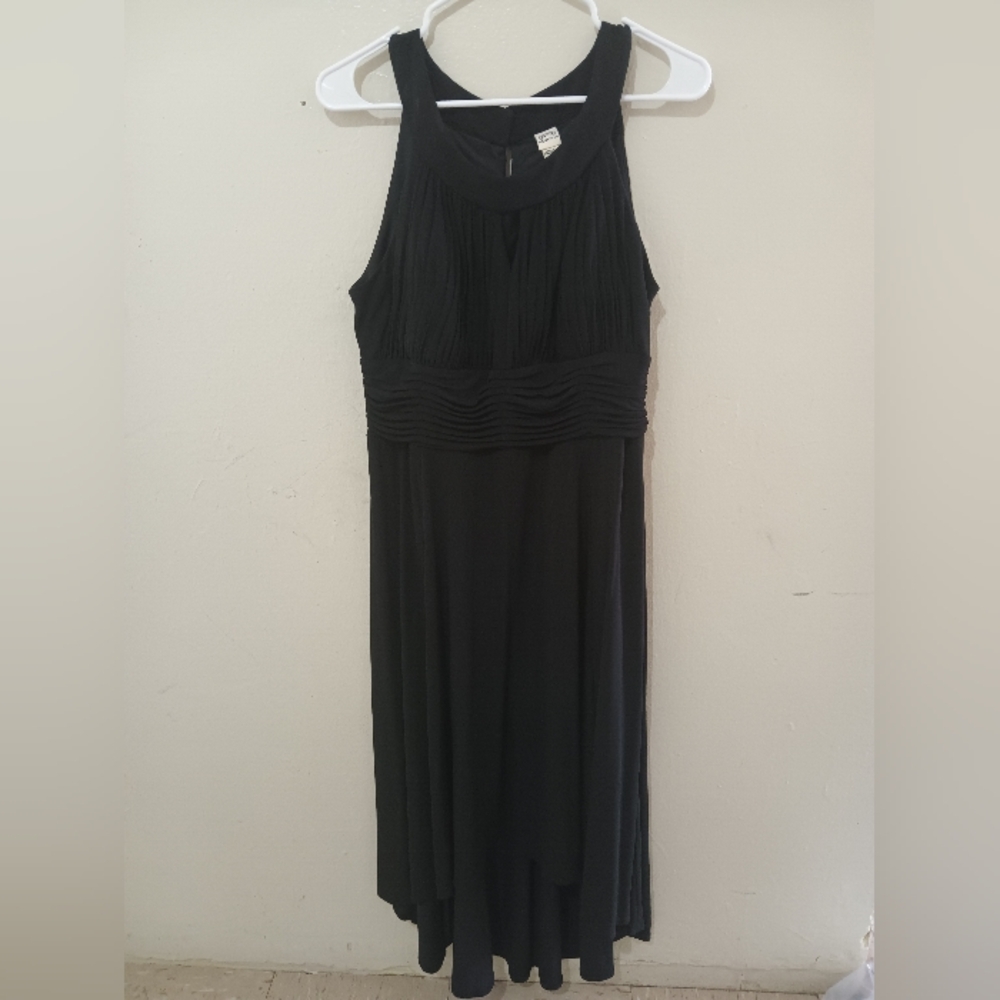 Signature by Sangria Black Sleeveless Pleated Waist Maxi Dress